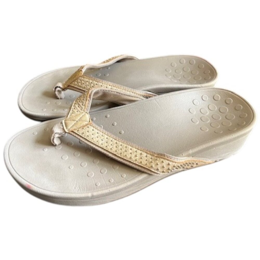 Vionic Pacific Kehoe Studded Toe Post Wedge Sandals - Tan/Brass - 9